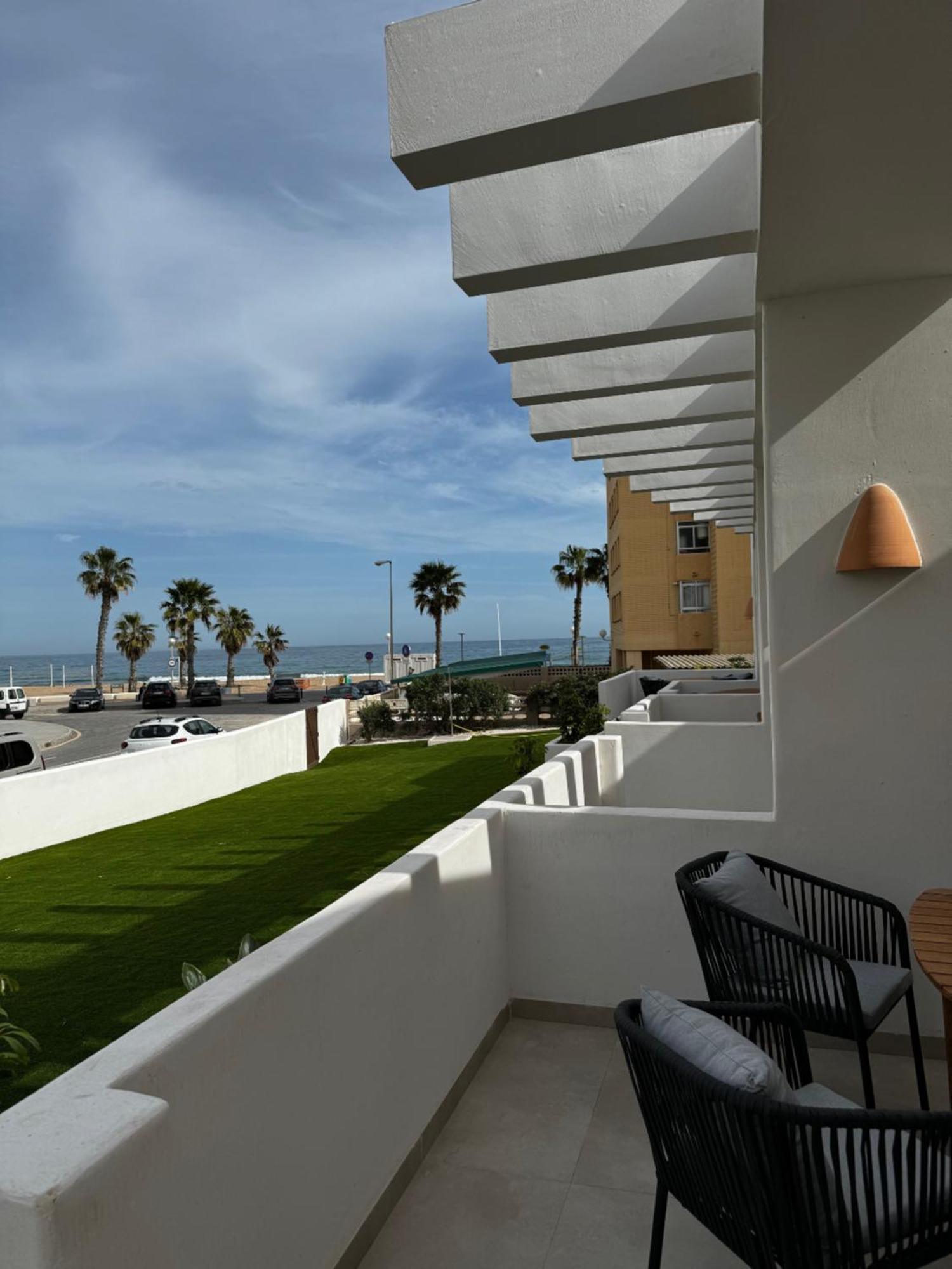 Reyes Catolicos Premium Beach, Playa Urbanova, Alicante Exterior photo